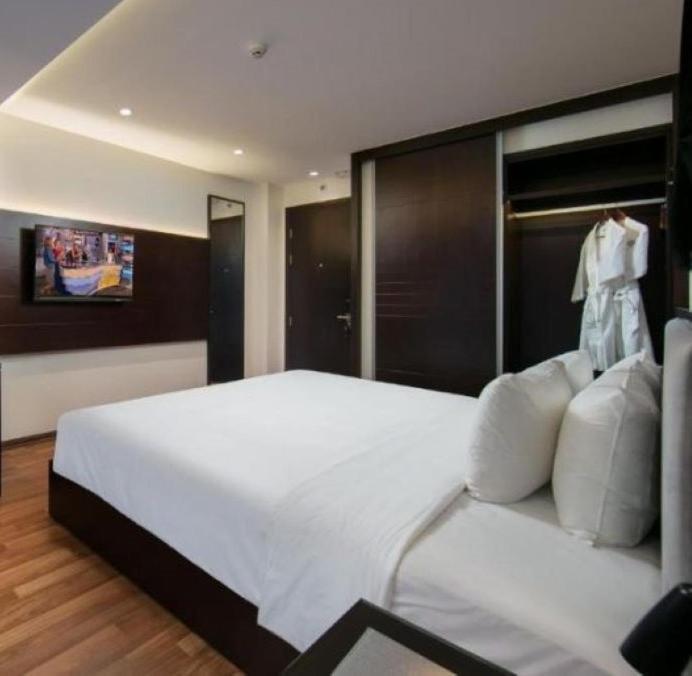 Hanoi Fiesta Hotel & Spa Exteriör bild