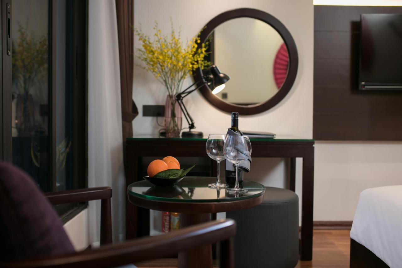 Hanoi Fiesta Hotel & Spa Exteriör bild